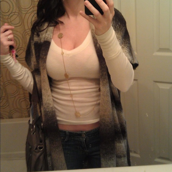 Romeo & Juliet couture vest - Picture 5 of 8